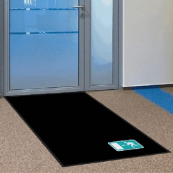 Securing accesses and paths Signage mat - 68.783333 - Superscrapesafetysign