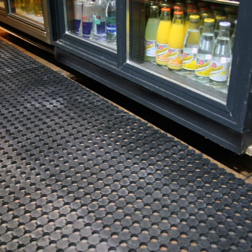 Rubber grating Anti-slip mat in roll - 267.5 - UNIMAT