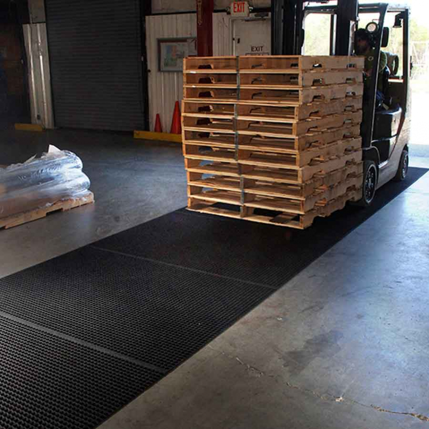 Forklift mats - Protecting floors and surfaces
